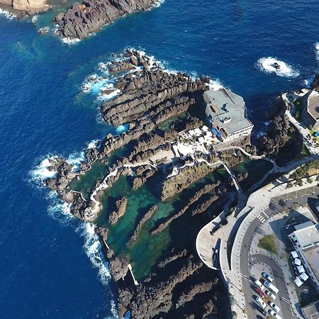 Ocean Breeze Villa Порто Мониз Екстериор снимка